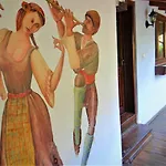 за гости The Old House 3*