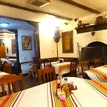 за гости The Old House 3* Velingrado
