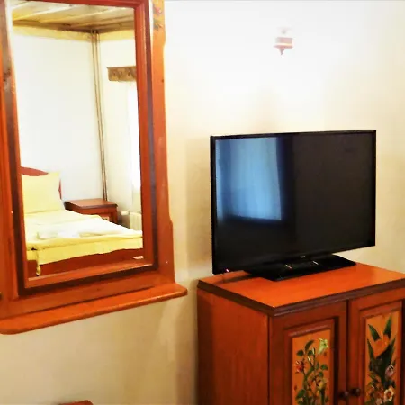за гости The Old House 3* Welingrad