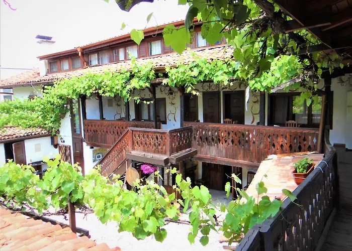 ホテル за гости The Old House 3*