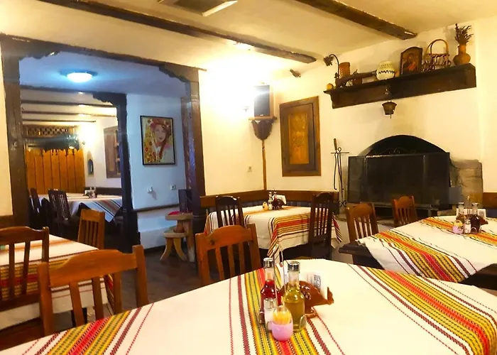 за гости The Old House 3* ヴェリングラード