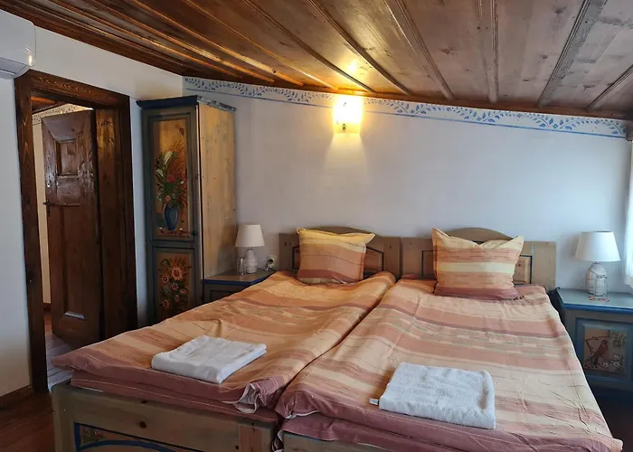 за гости The Old House ホテル 3*